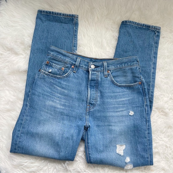 Levi’s Big E Premium High Waisted Distressed Jeans Size 27 - Picture 2 of 15
